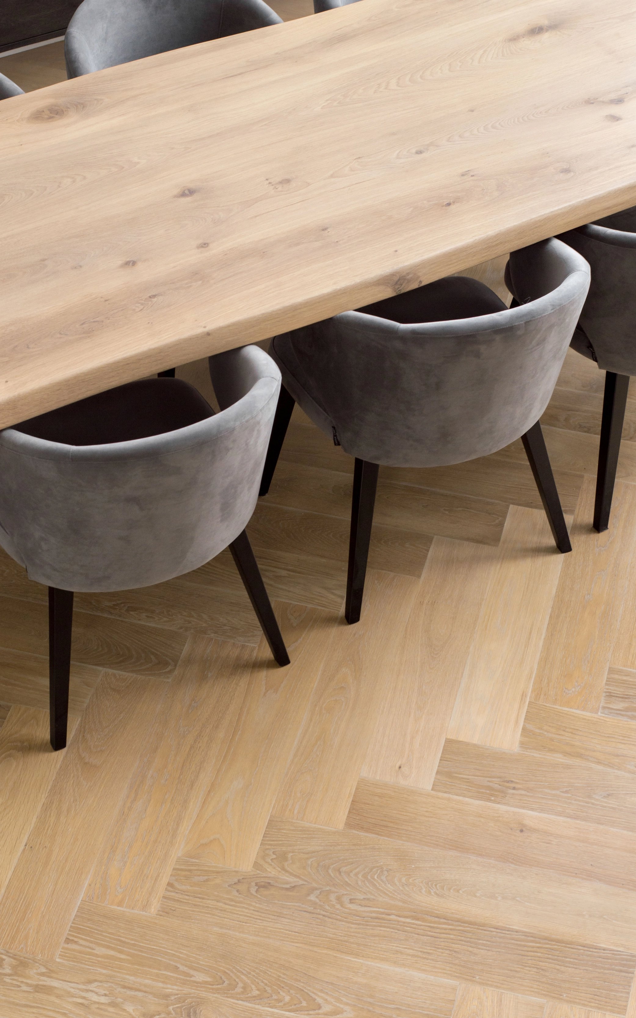 aantal-stoelen-aan-tafel Hoeveel stoelen aan tafel? | Table du Sud