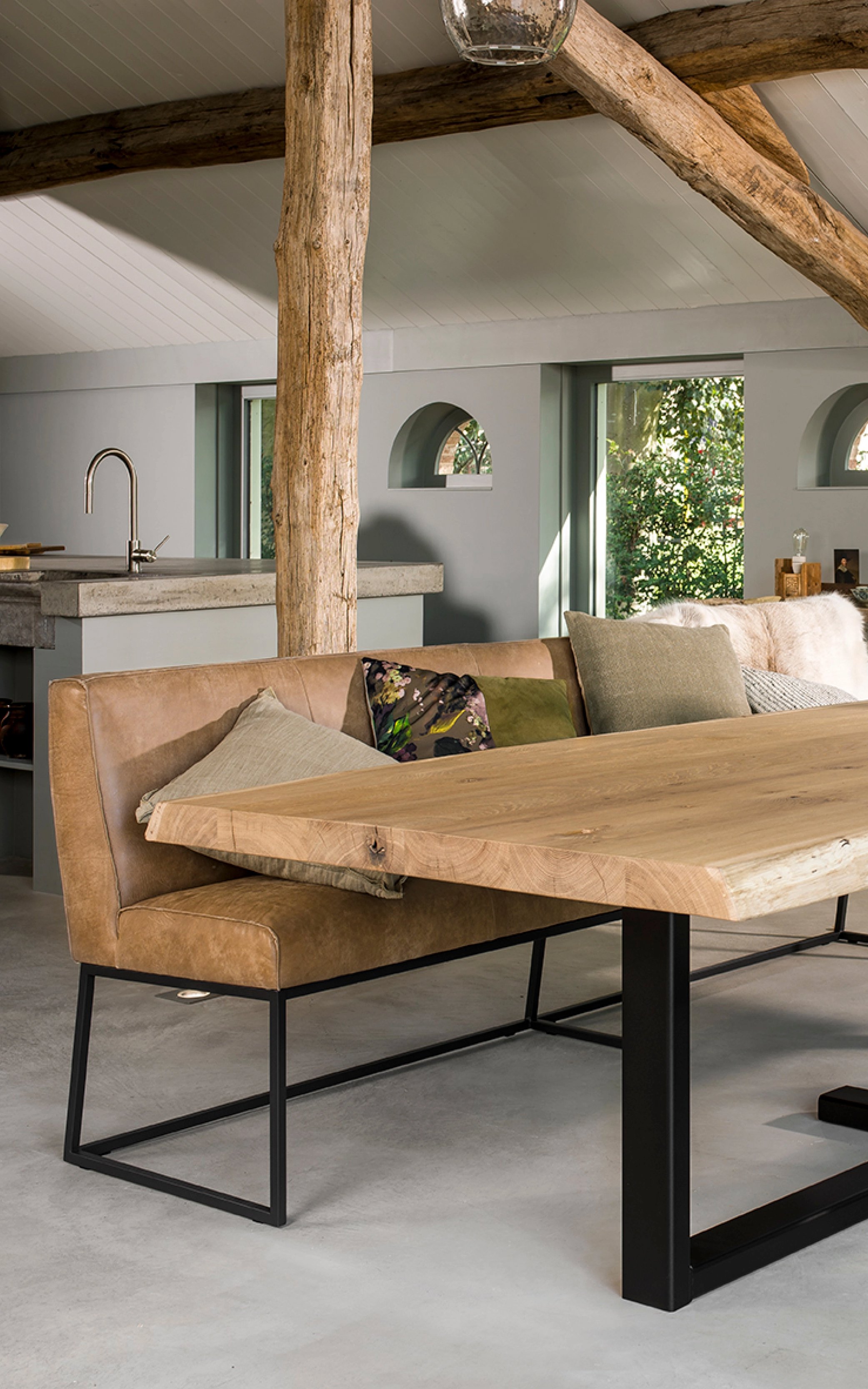 Perfect size new dining table | Table du Sud