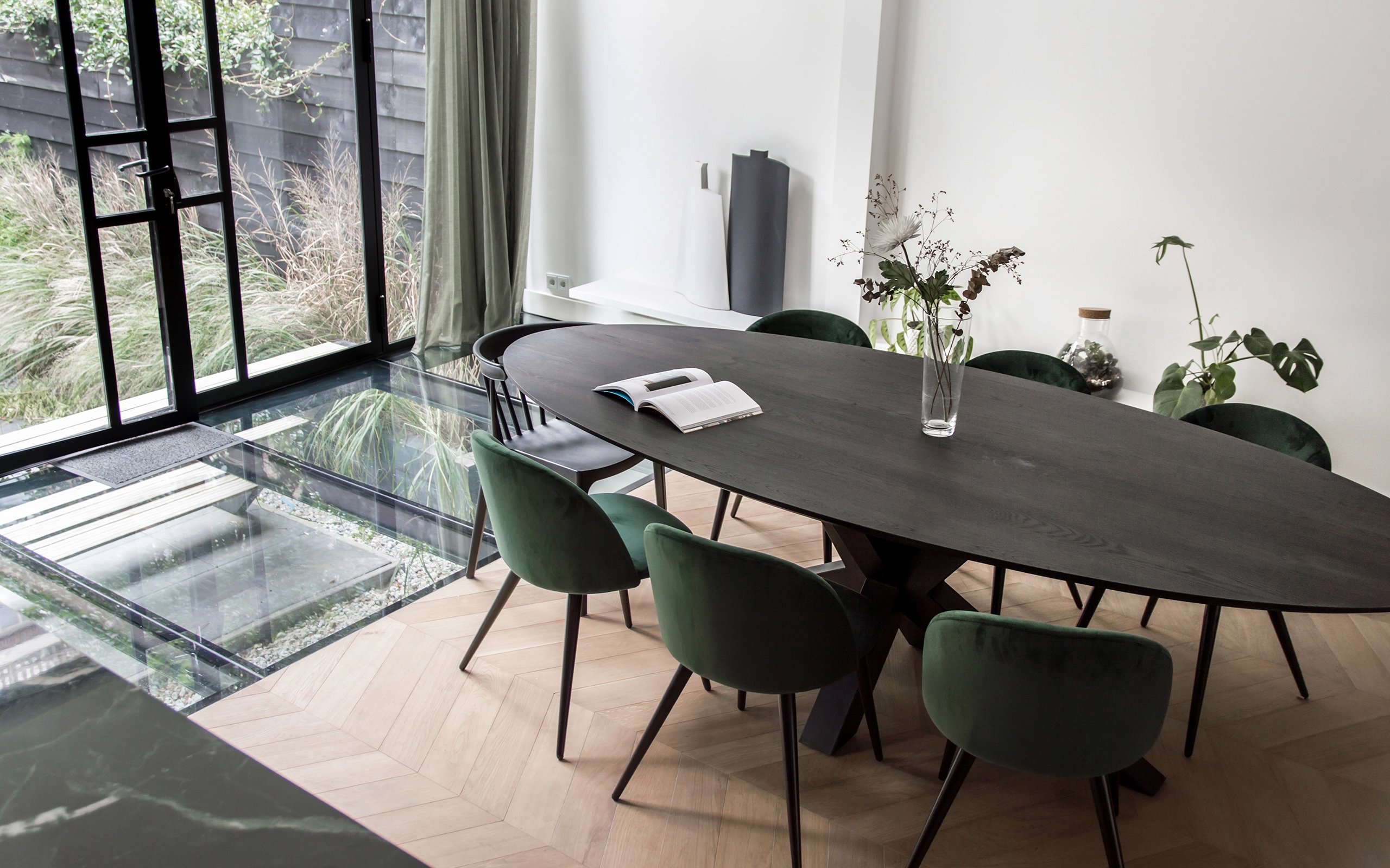 aantal-stoelen-ovale-tafel Aantal stoelen aan ovale tafel | Table du Sud