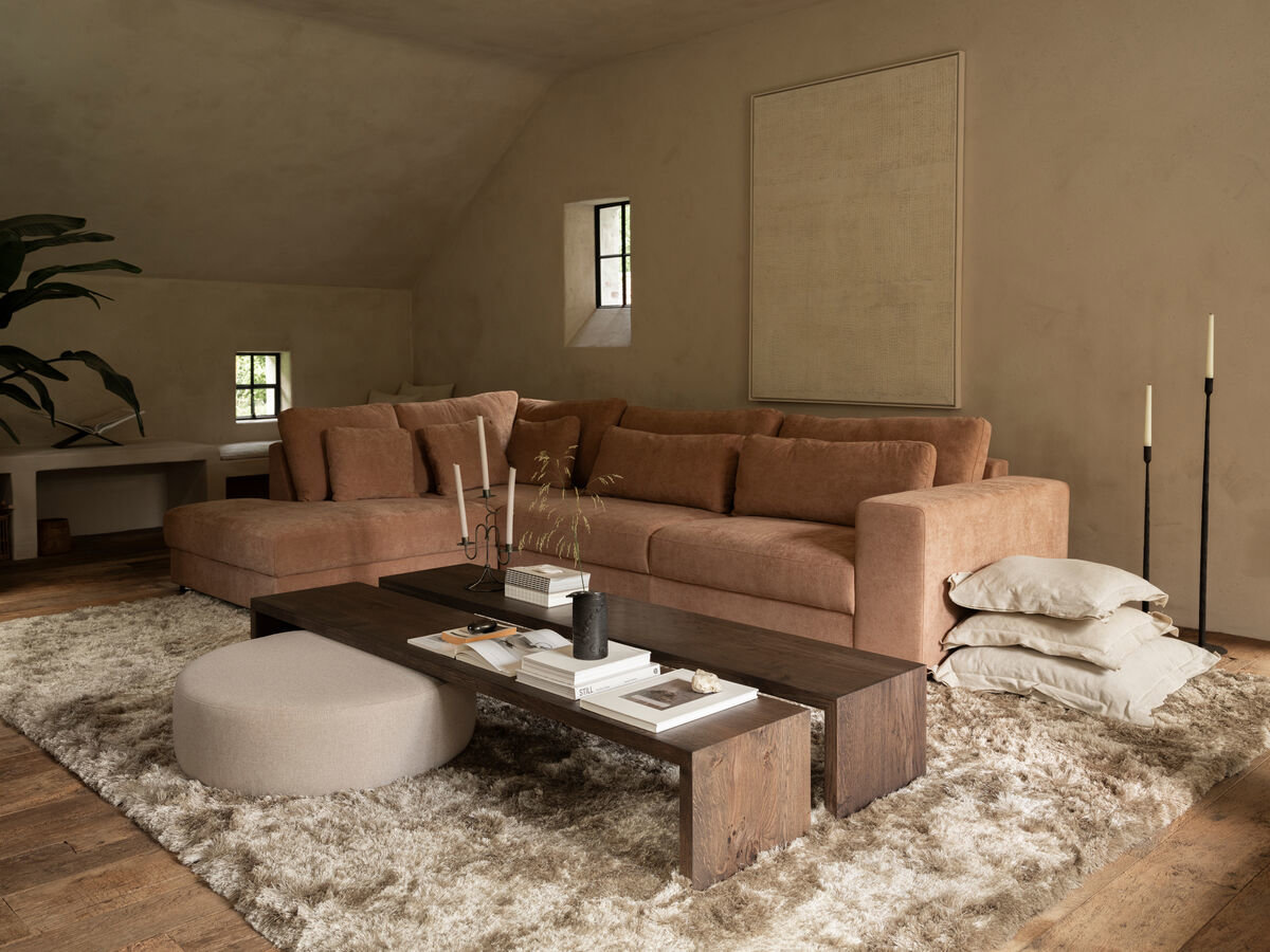 woonkamer in earthy modern stijl