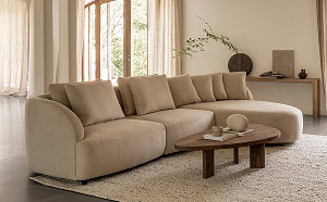 Japandi woonkamer met beige bank Melle van Table du Sud